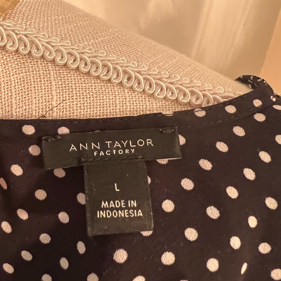 ANN TAYLOR Black Polkadot Ruffle sleeve Sheer Top Size Large - Picture 2 of 6